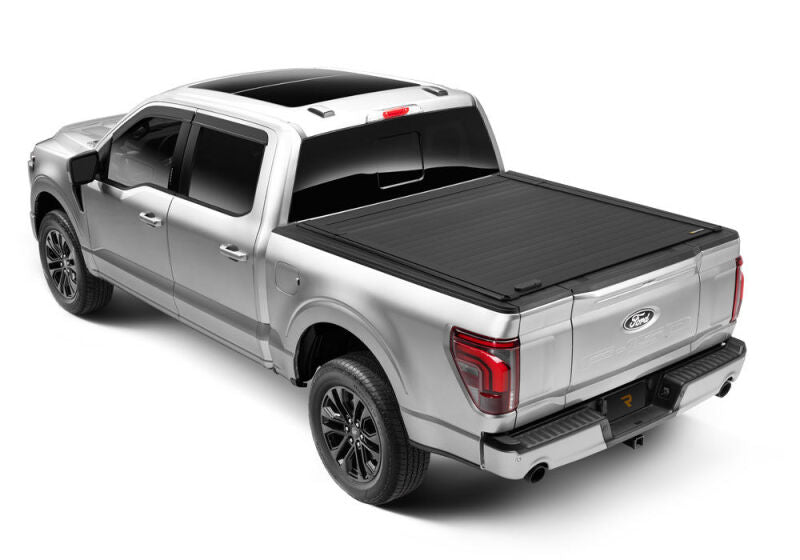 Retrax 22-26 Toyota Tundra Reg & DC 6.5ft Bed w/Deck Rail Sys RetraxPRO EZ-Off FRC-4000