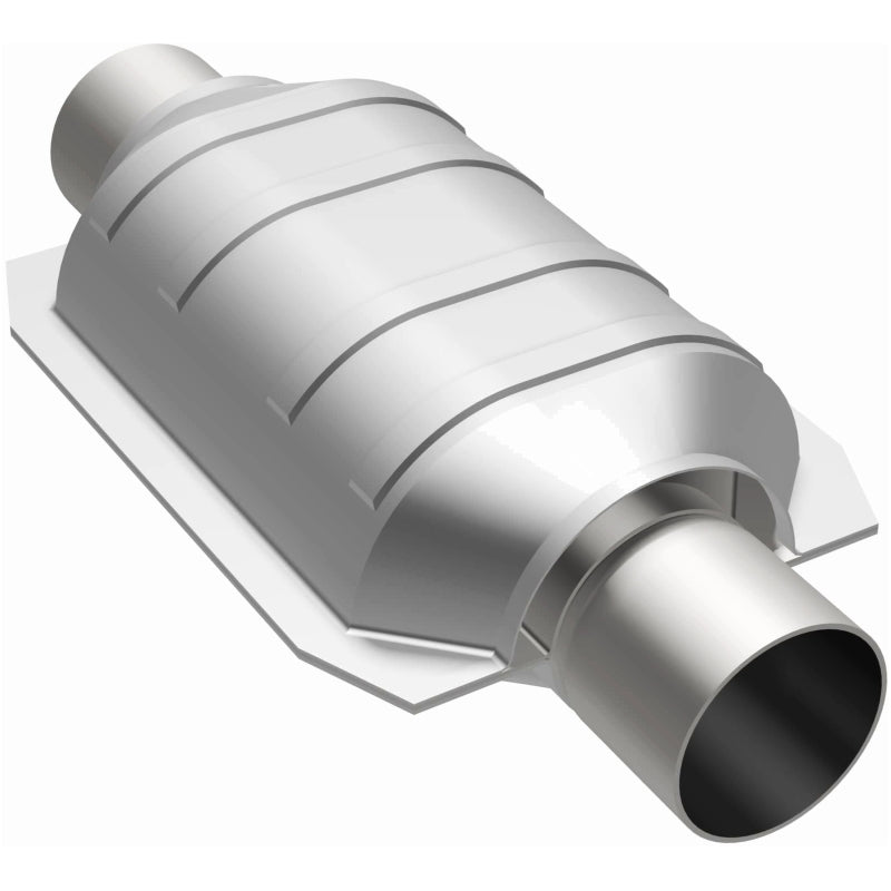 MagnaFlow Conv Univ 2.25in Inlet/Outlet Center/Center Oval 01-04 Sequoia/03-04 Tundra 4.7L D/S-P/S