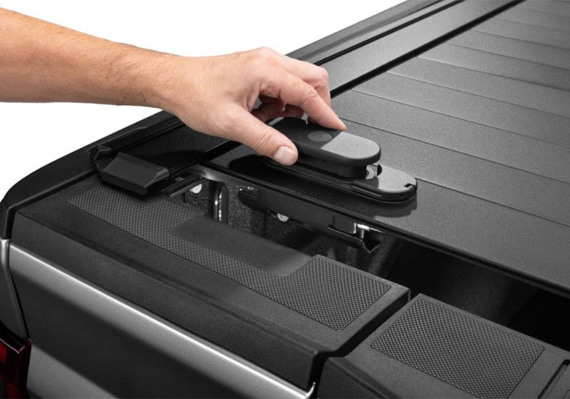 Retrax 21-26 Ford F-150 SuperCrew/SuperCab/Reg Cab 6.5ft Bed RetraxPRO EZ-Off FRC-4000