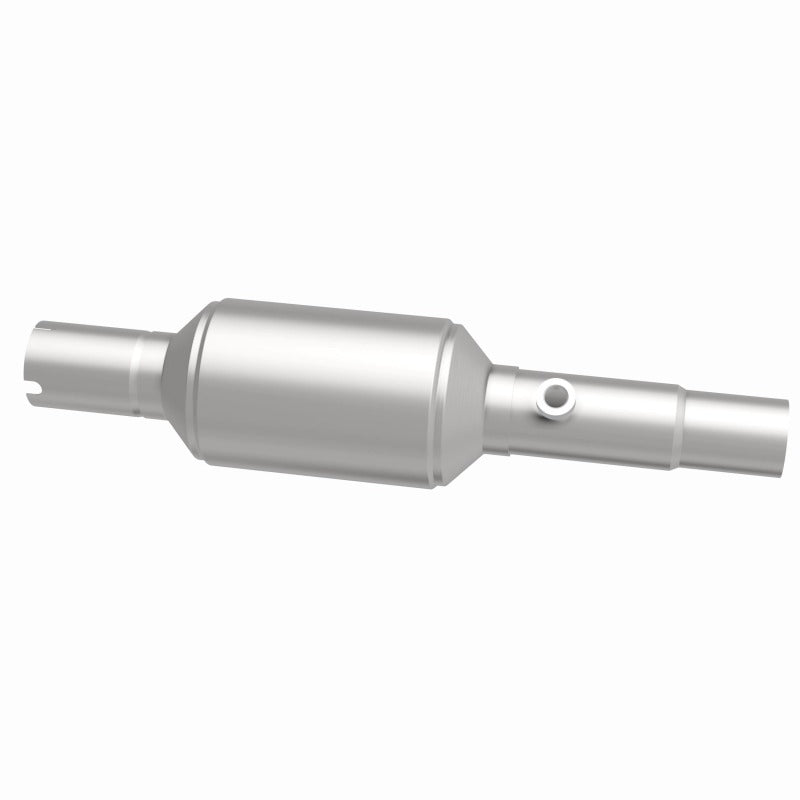 MagnaFlow Direct Fit Catalytic Converter 96-98 Jeep Grand Cherokee Underbody