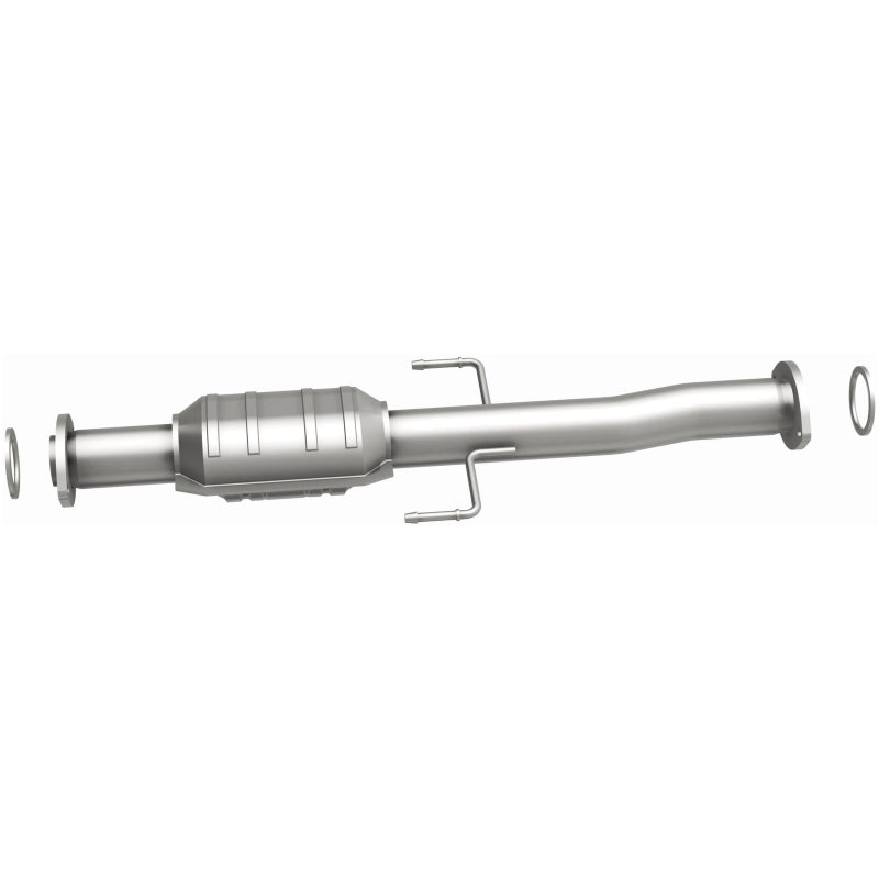 MagnaFlow Direct Fit Catalytic Converter 01-04 Toyota Tacoma 2.4L Rear