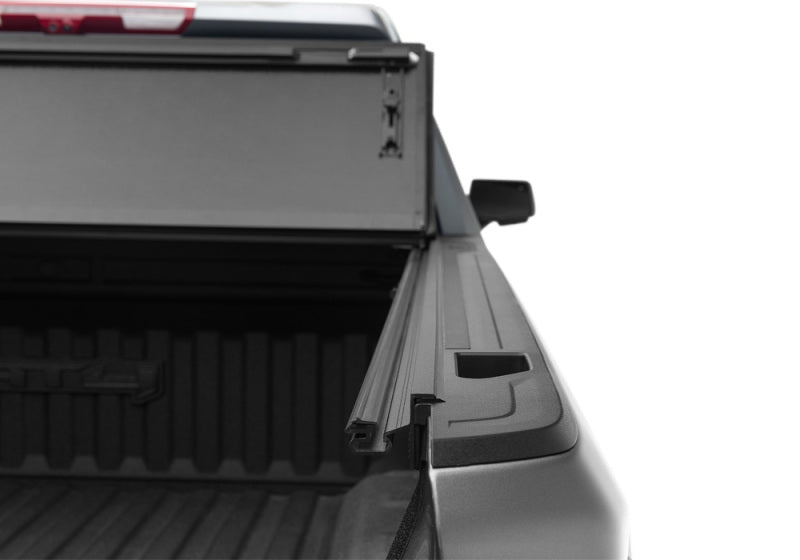 BAK 14-18 Chevy Silverado 1500 / 15-20 Chevy Silverado 2500/3500 6ft 6in Bed BAKFlip F1