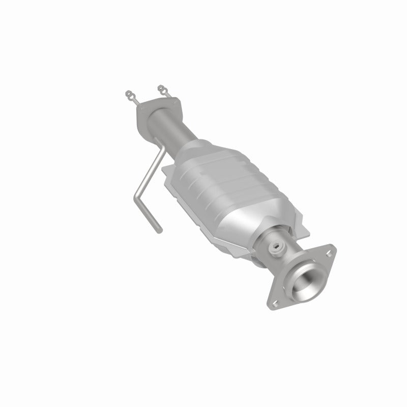 MagnaFlow Direct Fit Catalytic Converter 00-04 Jeep Wrangler Rear