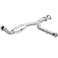 MagnaFlow Direct Fit Catalytic Converter 03-05 Ford Expedition/05-06 Lincoln Navigator 5.4L P/S
