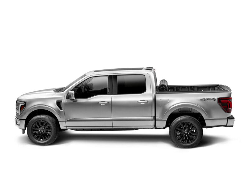 BAK 99-07 Ford Super Duty 6.9ft Bed Revolver X4ts