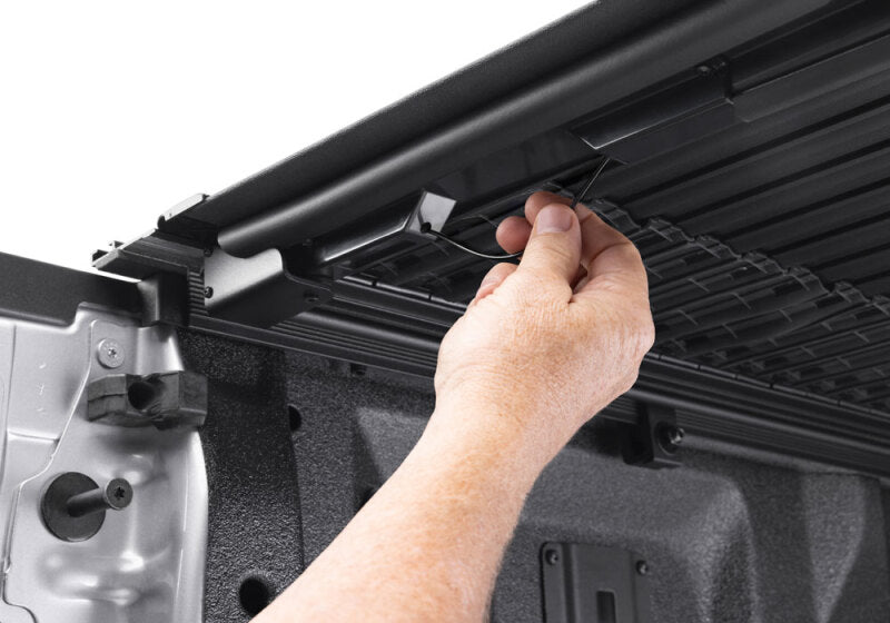 BAK 99-07 Ford Super Duty 8ft. Bed Revolver X4ts